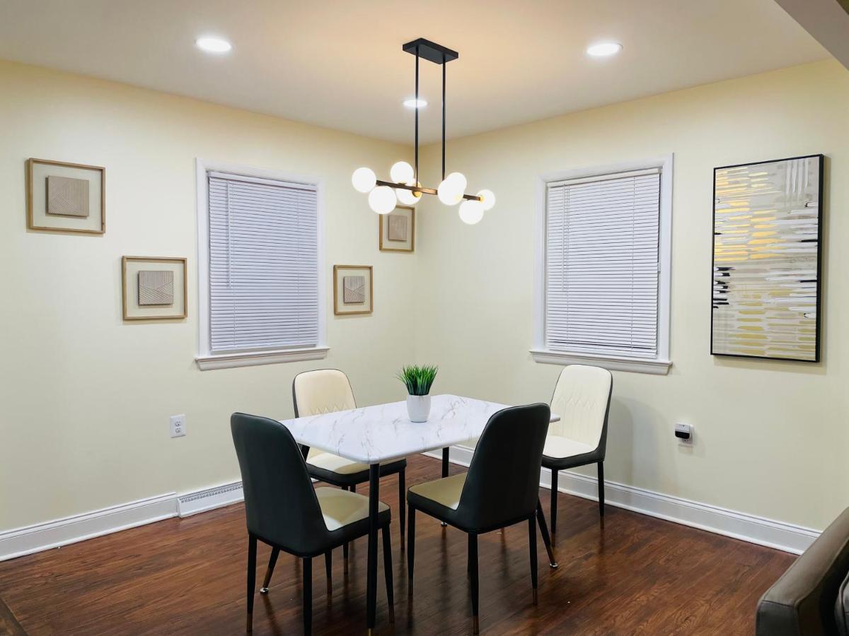 Newly Renovated Charming Home With Parking Fort Washington Exteriér fotografie